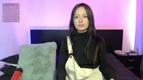 Sofia  Damin online show from 12/13/25, 08:36