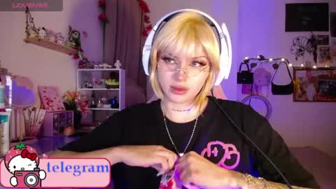 Snapshot of harumi09 chatting on 04/17/26, 06:49 harukitty online show from 04/17/26, 06:49
