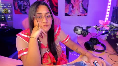 Snapshot of haruu2 chatting on 01/07/25, 01:17 karen  online show from 01/07/25, 01:17