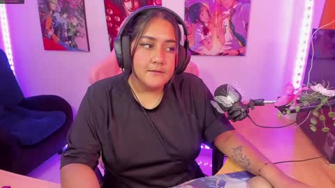 Snapshot of haruu2 chatting on 01/19/25, 05:49 karen  online show from 01/19/25, 05:49