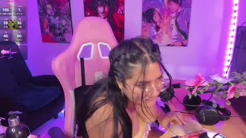 Snapshot of haruu2 chatting on 01/25/25, 10:50 karen  online show from 01/25/25, 10:50