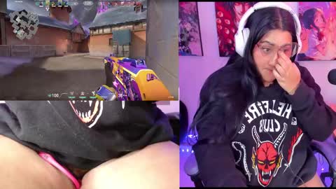 Snapshot of haruu2 chatting on 09/24/25, 06:33 karen  online show from 09/24/25, 06:33