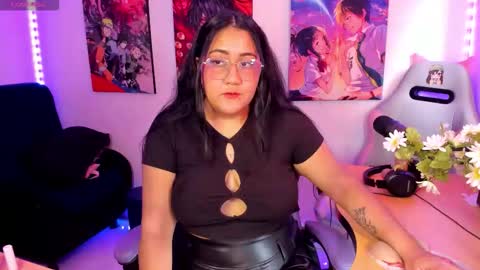 Snapshot of haruu2 chatting on 10/05/25, 02:37 karen  online show from 10/05/25, 02:37