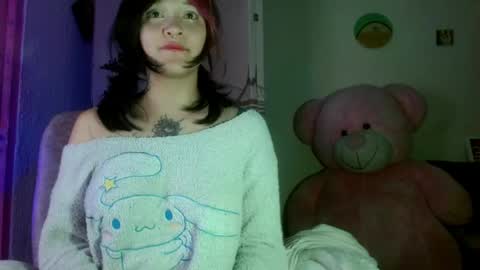 Im Emily and I could be the love of your life    online show from 04/17/26, 02:03