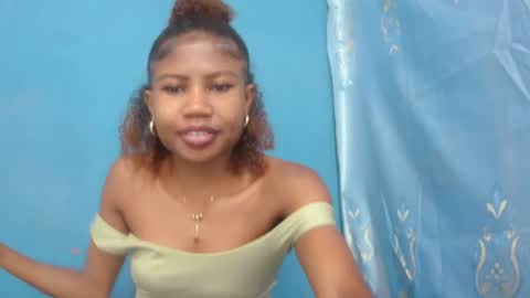 Snapshot of hasleyinah chatting on 06/24/26, 07:07 hasleyinah online show from 06/24/26, 07:07