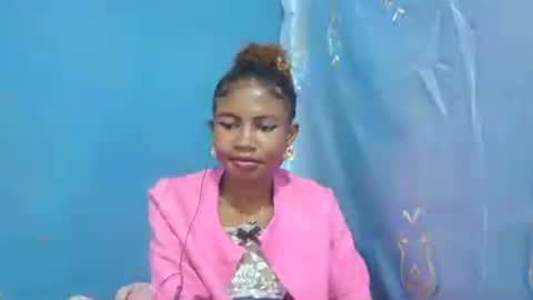 Snapshot of hasleyinah chatting on 07/02/26, 06:58 hasleyinah online show from 07/02/26, 06:58