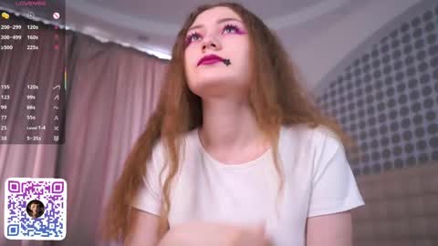 Snapshot of hasta_la_kissy chatting on 05/10/26, 04:06 Mary online show from 05/10/26, 04:06