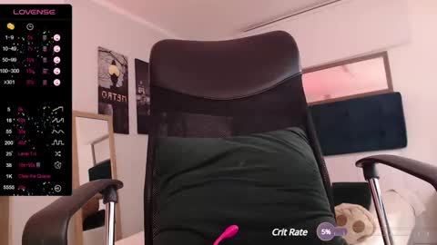 Nicole online show from 12/18/24, 07:04