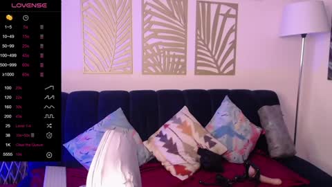 Nicole online show from 12/26/24, 08:11