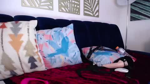 Nicole online show from 02/11/25, 03:08