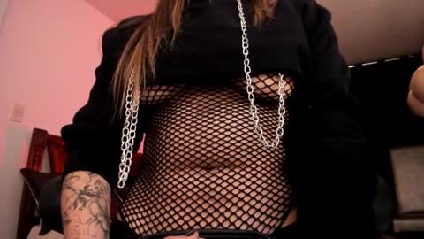 Nicole online show from 12/05/25, 05:16