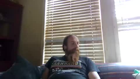 Snapshot of hatefullgod chatting on 11/11/25, 05:57 hatefullgod online show from 11/11/25, 05:57