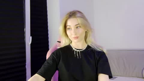 Anna online show from 07/22/26, 10:01