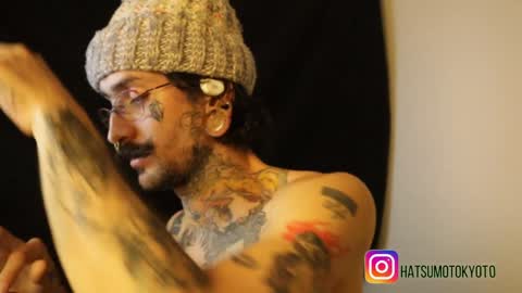 More content   2   online show from 01/21/25, 01:18