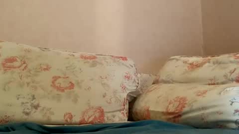 dee online show from 02/19/25, 07:27