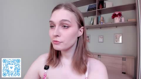 Mia online show from 04/13/26, 08:09