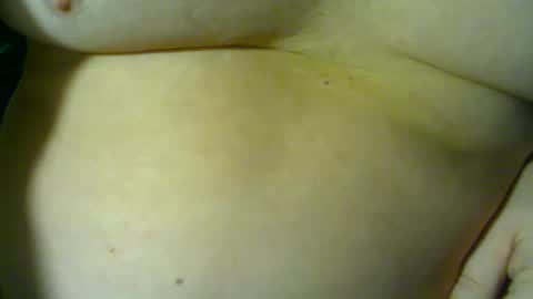 Snapshot of hawkcock76 chatting on 02/04/25, 12:11 hawkcock76 online show from 02/04/25, 12:11