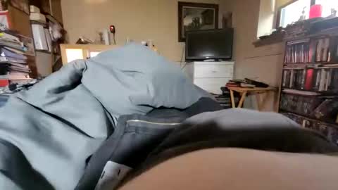 hawkfan1888 online show from 10/15/25, 05:13