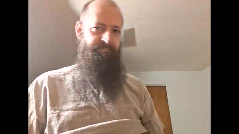 Robert online show from 11/11/25, 02:06