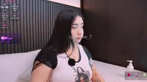 Snapshot of hay1_ chatting on 07/23/26, 05:49 haylie See you tonight at 8pm Colombia time online show from 07/23/26, 05:49