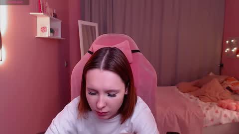 Snapshot of haya_harareet chatting on 01/11/26, 01:10 Mia online show from 01/11/26, 01:10