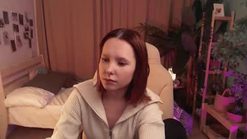 Snapshot of haya_harareet chatting on 01/13/26, 01:44 Mia online show from 01/13/26, 01:44