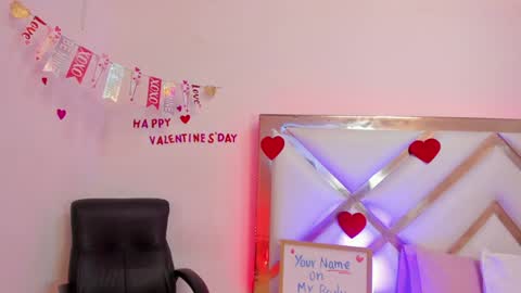 Hayami  online show from 02/04/25, 12:33