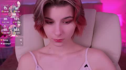 haylaamber online show from 02/17/25, 10:07