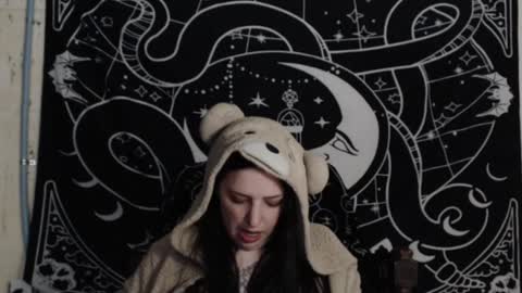 Snapshot of haylewoods chatting on 12/05/24, 03:15 Hayle Woods online show from 12/05/24, 03:15