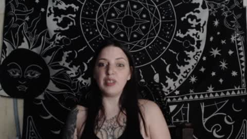 Snapshot of haylewoods chatting on 12/13/24, 02:43 Hayle Woods online show from 12/13/24, 02:43