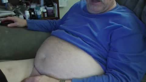 Snapshot of haysay722354422 chatting on 04/27/26, 08:18 haysay722354422 online show from 04/27/26, 08:18