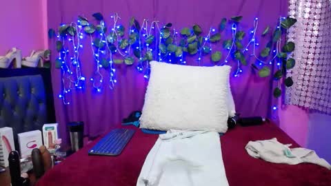 Snapshot of hazel_34 chatting on 02/03/25, 10:11 hazel online show from 02/03/25, 10:11