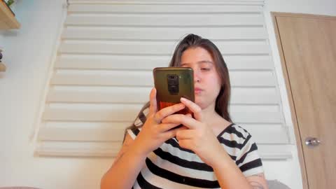 Im Hazel online show from 02/06/25, 06:46