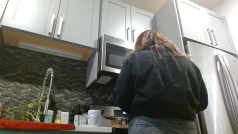 Hazel online show from 01/04/25, 03:28