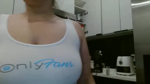 Snapshot of hazel_skye chatting on 05/11/26, 05:10 Hazel online show from 05/11/26, 05:10