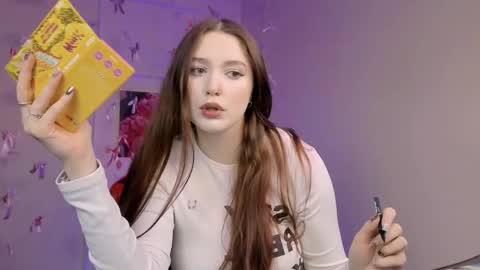 Hazel online show from 04/21/26, 08:31