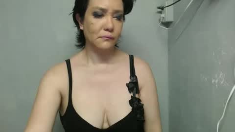 hazelannenatividad3 online show from 04/23/26, 06:10