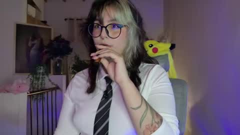 Snapshot of hazelbrownn23 chatting on 07/31/26, 01:49 Hazel Brown online show from 07/31/26, 01:49