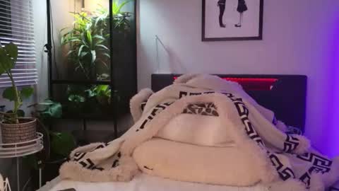 Hazeleo online show from 01/05/26, 11:30