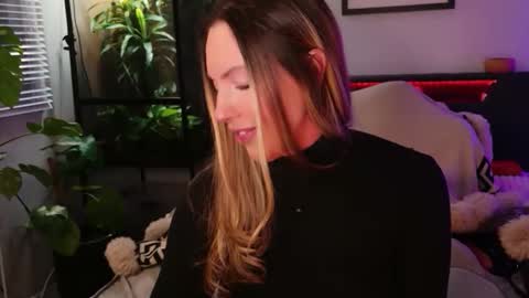 Hazeleo online show from 01/12/26, 10:15