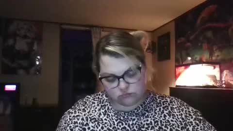 Hazeleyez97 online show from 09/13/25, 03:17