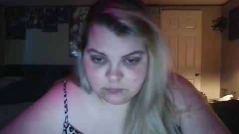 Hazeleyez97 online show from 09/13/25, 05:57