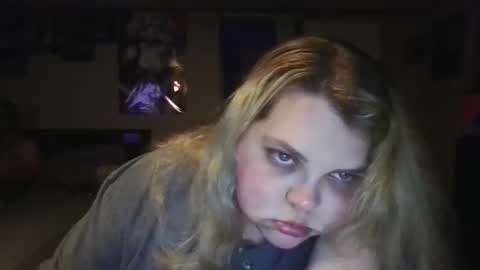 Hazeleyez97 online show from 09/17/25, 04:36