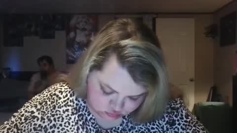 Hazeleyez97 online show from 09/17/25, 06:42