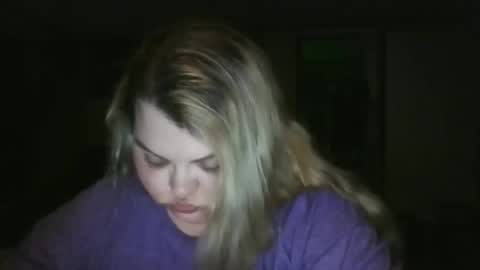 Hazeleyez97 online show from 09/25/25, 06:50