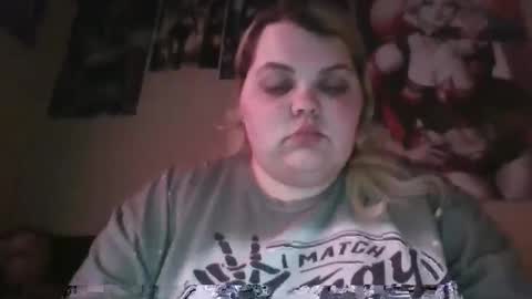 Hazeleyez97 online show from 09/27/25, 10:26