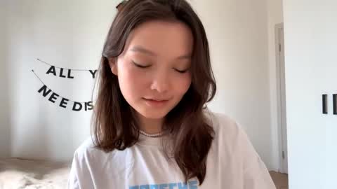 Kira online show from 05/13/26, 11:40
