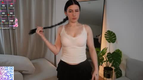 hazelhayees online show from 03/05/26, 04:14