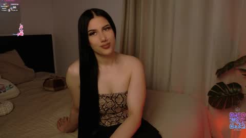 hazelhayess online show from 05/08/26, 04:01