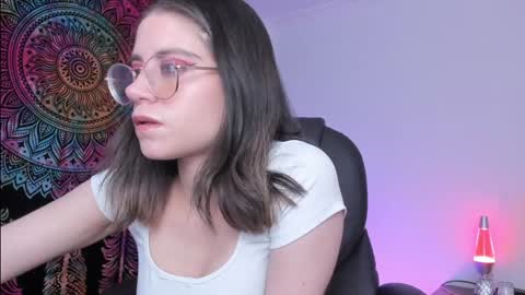 Snapshot of hazelkush00 chatting on 01/08/25, 10:37 HazelKush online show from 01/08/25, 10:37